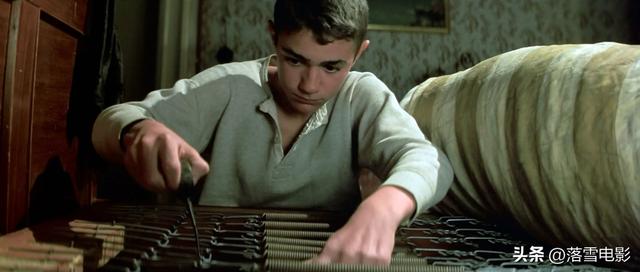 只是大尺度?那你太小看《西西里的美丽传说》了!