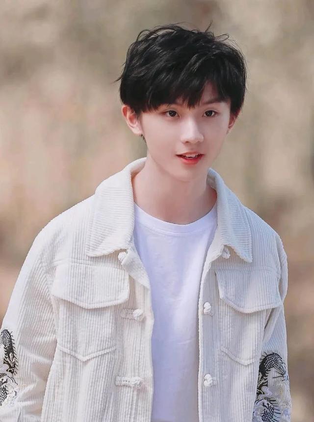 公开质疑马嘉祺成绩,怒怼粉丝“九漏鱼”称呼,网红火树什么来头