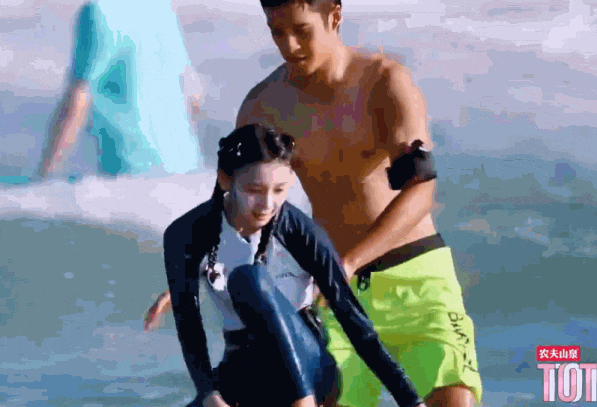 韩东君现身与神秘女友看房,疑似恋情正式确立!