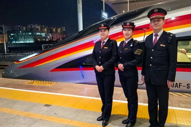 这个乘务组“颜值”“能力”与“服务”齐飞！