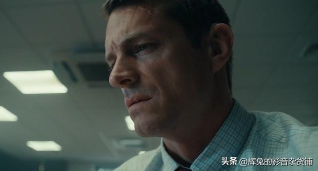 寂静时刻:听障警察和失聪证人与毒贩和黑警躲猫猫的游戏