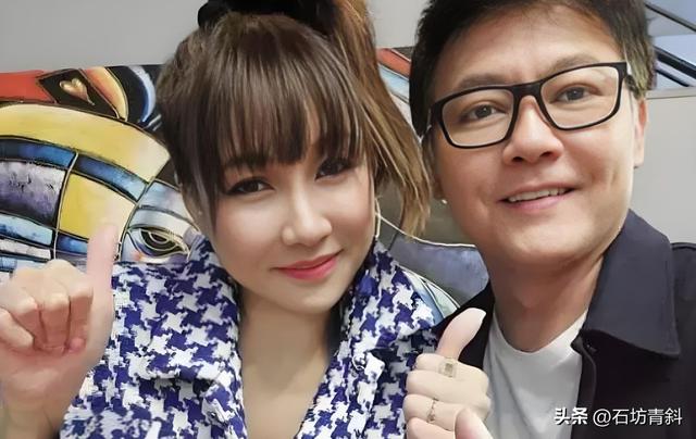 新加坡初代偶像王玉清,反复回电视台,离婚三次,两个孩子的爹