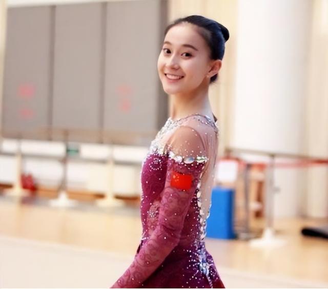 体操女神张豆豆:凭挺胸照走红,拒绝进入娱乐圈,与孙杨狂秀恩爱