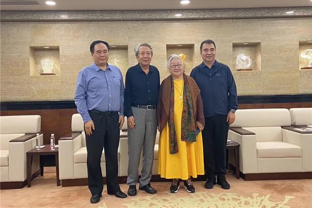 陈薪伊把癌症手术推迟40天,为了戏里戏外因理想而“北上”的人