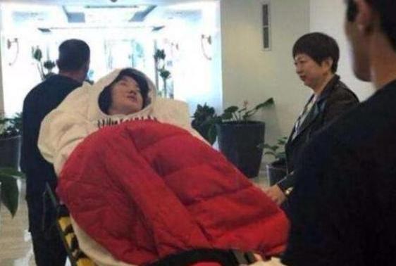 2013年，陈红老公出轨沈星，被抓后喊冤：她花了我一千万