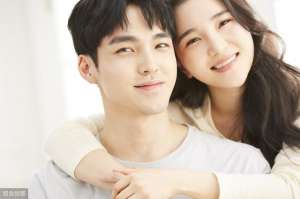 阮舒(故事：挖空心思终于获得暗恋女孩青睐，医院见她父亲后我肠子悔青)