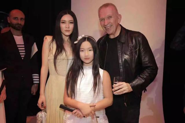 眼中有戏，柔而不腻，田海蓉总是能将女人的风情演绎得恰到好处