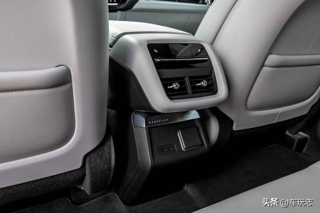 2024款凯迪拉克锐歌Lyriq评测:美观豪华,质感欠佳