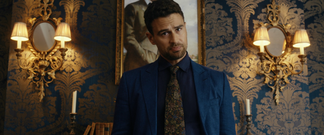 拍西装暴徒，还得看这位「鬼才」导演