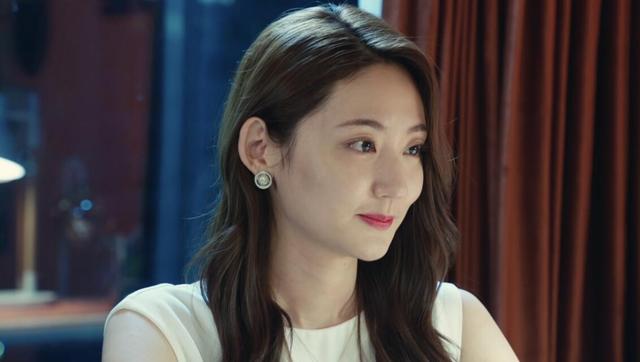 101没有出道的她,已演过多部网剧,还唱过《御赐小仵作》插曲