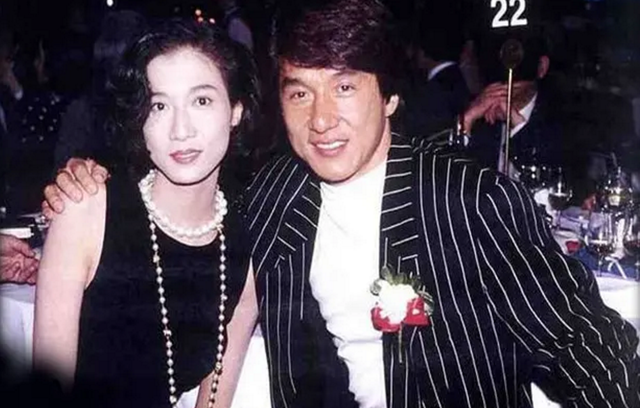 抛弃梅艳芳,和蒋勤勤分手,赵文卓为什么娶了牛小玲?