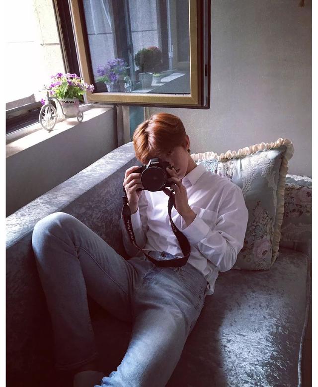 南都娱乐2018十大人物·蔡徐坤 强势人气，顶级流量