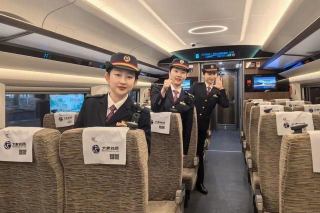 这个乘务组“颜值”“能力”与“服务”齐飞！