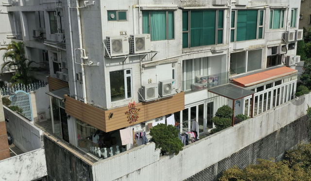 陈百祥大宅僭建遭责令拆除,僭建面积近200平米,无视警告达13年