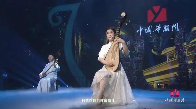 这届年轻人带薪“撸虎玩熊”?网友:梦想职业无疑了