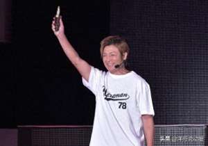 鹤野刚士(鹤野刚士过度消费奥特曼，又引粉丝不满希望其能多学学石黑英雄)