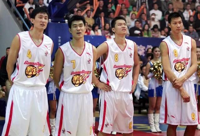 广东宏远传奇五虎,2人留队任职 阿联退役之后,他也会留队吗?