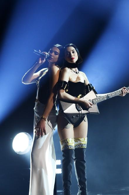 格莱美上演宫心计:A妹有苦难言;Drake现场大闹、画面被掐