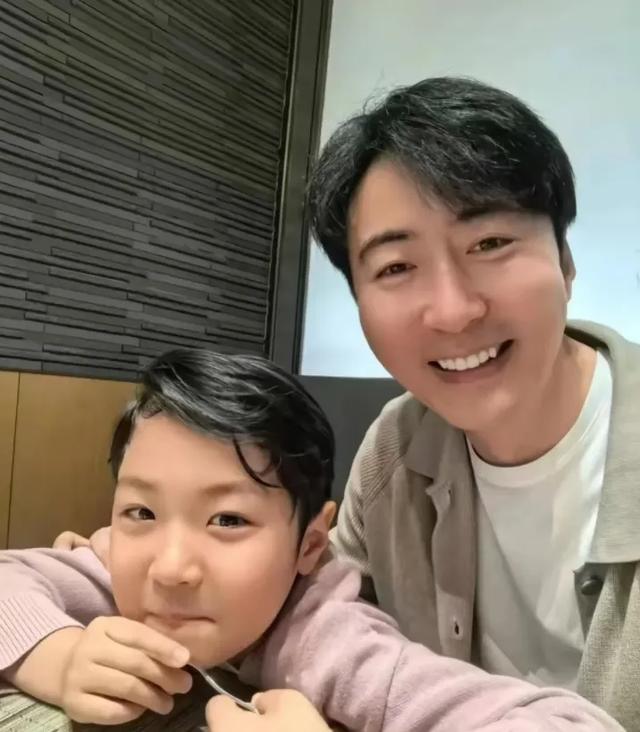 韩国媳妇蔡琳，二婚嫁给“萧剑”，3年不告诉孩子爸爸是谁