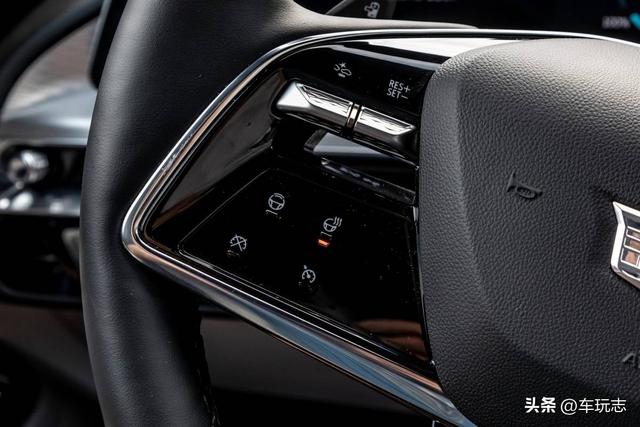 2024款凯迪拉克锐歌Lyriq评测:美观豪华,质感欠佳