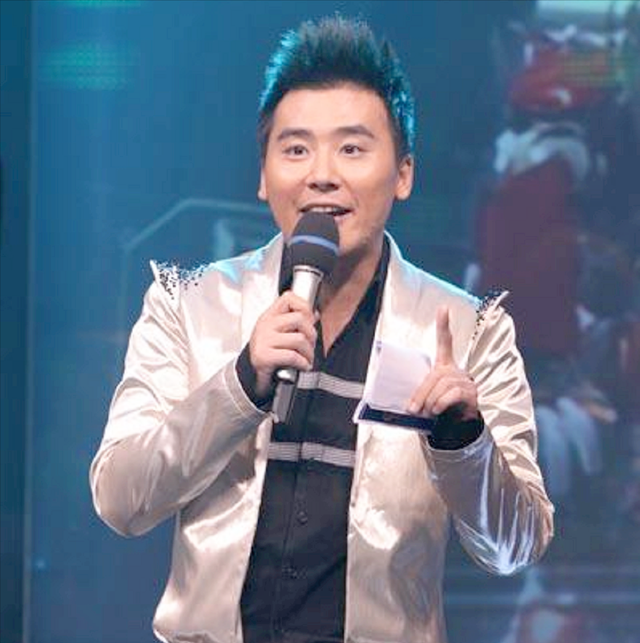 知名主持人马可，追梦路上有艰辛，成名娶同行妻子生一女幸福美满