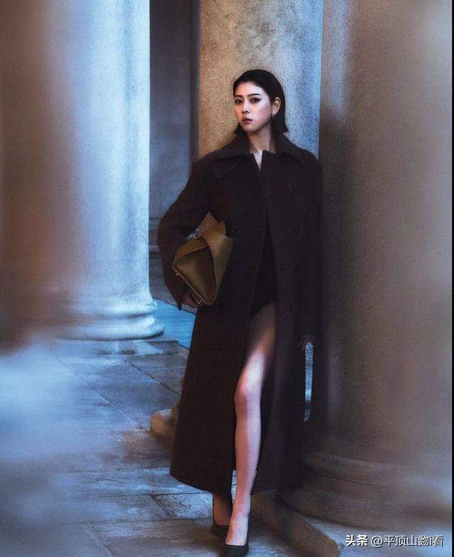 纯欲天花板三吉彩花，天使面孔魔鬼身材超A写真，只可惜是日本人