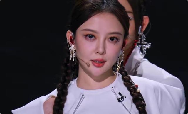 《乘风2023》第四期，汪小敏一句话引争议，火不起来总是有原因的