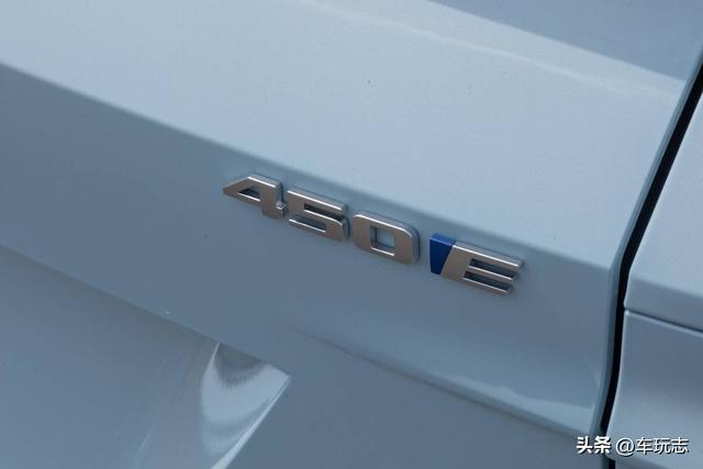 2024款凯迪拉克锐歌Lyriq评测:美观豪华,质感欠佳