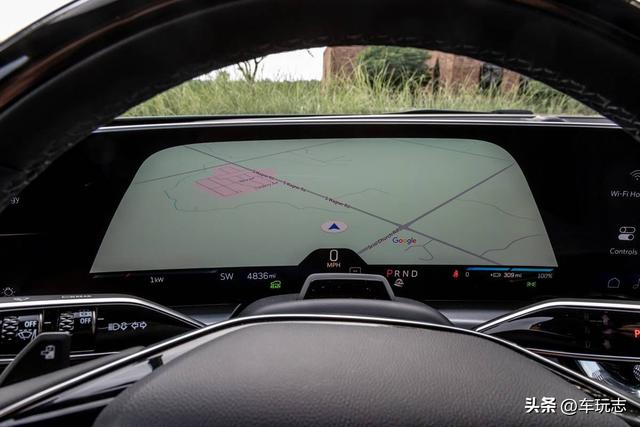 2024款凯迪拉克锐歌Lyriq评测:美观豪华,质感欠佳