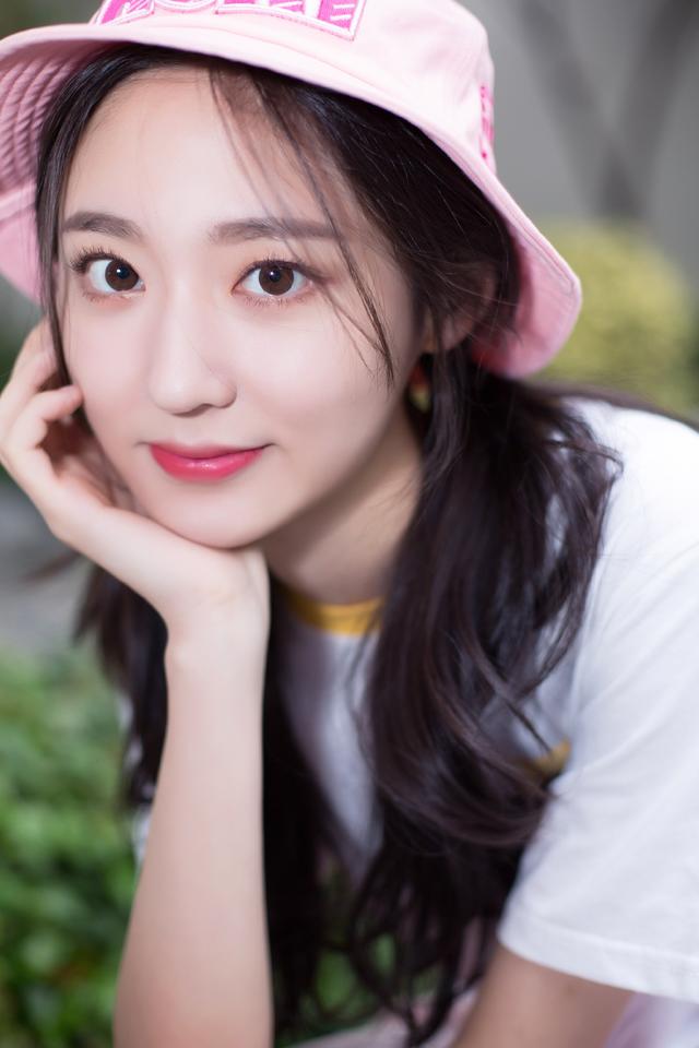 101没有出道的她,已演过多部网剧,还唱过《御赐小仵作》插曲