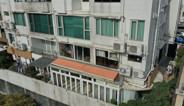 陈百祥大宅僭建遭责令拆除,僭建面积近200平米,无视警告达13年