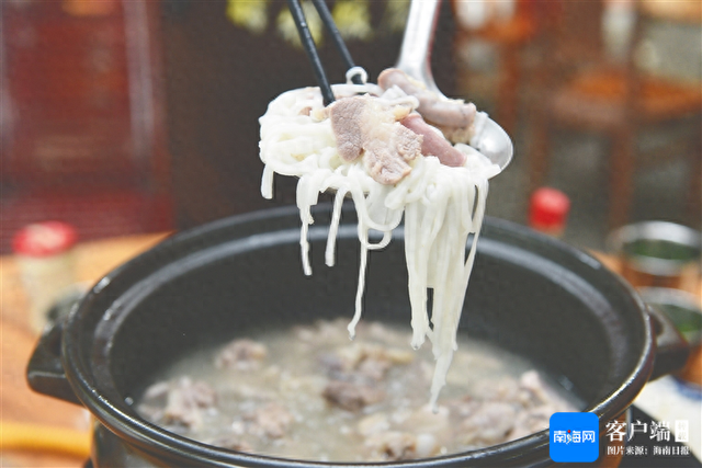 海南鲜品·品鲜南海丨到屯昌，约一顿黑猪肉涮粉火锅