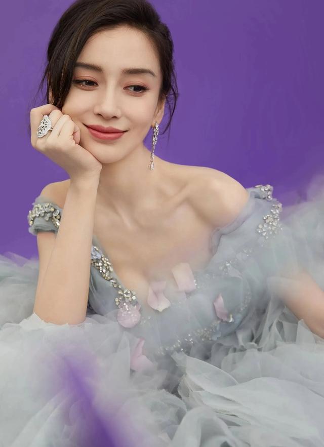 杨颖复出口碑逆转，黄晓明间接“助力”，叶珂是大功臣