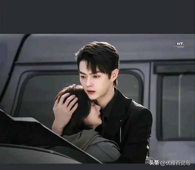 1米62，人圆腿粗，相貌平平的谭松韵，何德何能搭档许凯演女一？