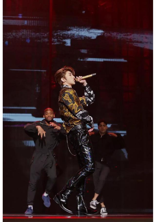 南都娱乐2018十大人物·蔡徐坤 强势人气，顶级流量