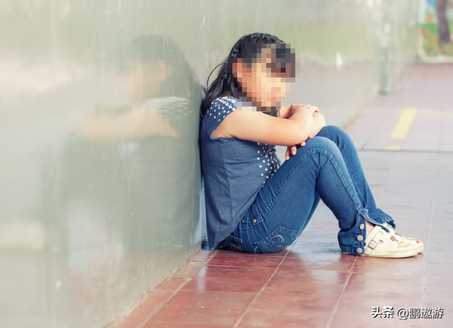 三级片女星跳楼身亡！被富豪玩至精神失常，她到底有多惨？