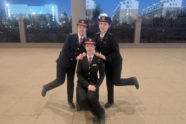 这个乘务组“颜值”“能力”与“服务”齐飞！