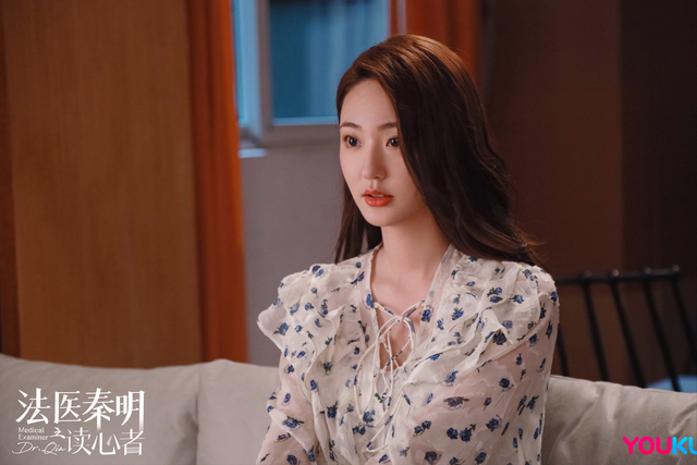 101没有出道的她,已演过多部网剧,还唱过《御赐小仵作》插曲