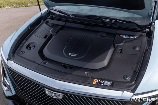 2024款凯迪拉克锐歌Lyriq评测:美观豪华,质感欠佳