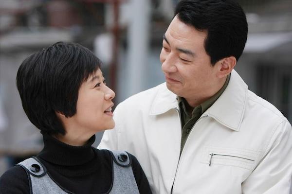 从《蜗居》到《安家》:“房事”背后的中国社会生活变迁