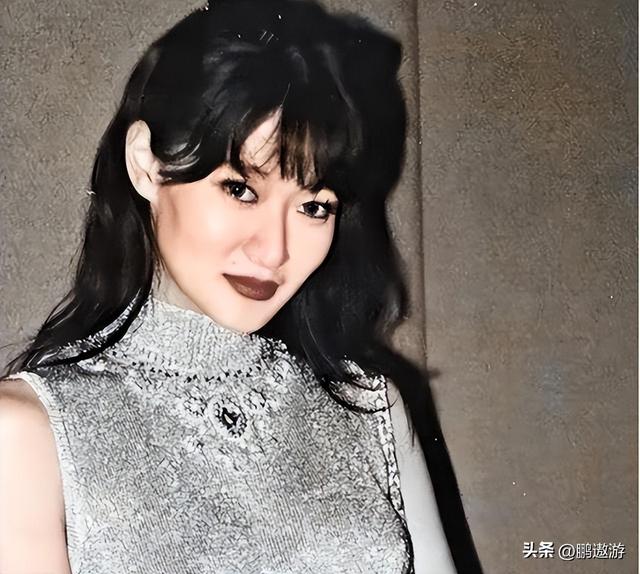 三级片女星跳楼身亡！被富豪玩至精神失常，她到底有多惨？