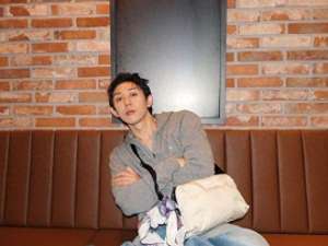 aomg旗下艺人(Code Kunst宣布离开　AOMG爆出人事震荡「王牌歌手接连出走」)