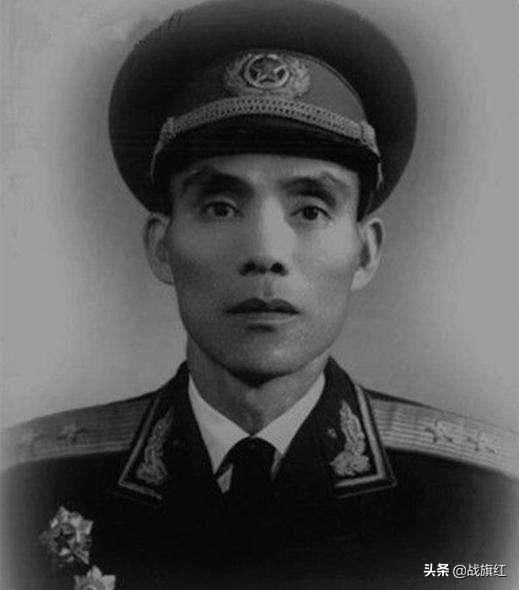 解放军俘虏东陵大盗孙殿英，搜出三件宝，玉石西瓜掘自慈禧地宫