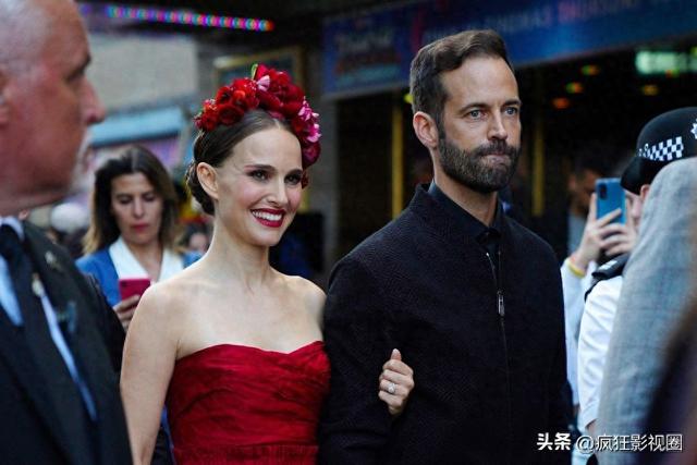 43岁“球花”娜塔莉波特曼，终于开始新恋情，12年婚姻一败涂地