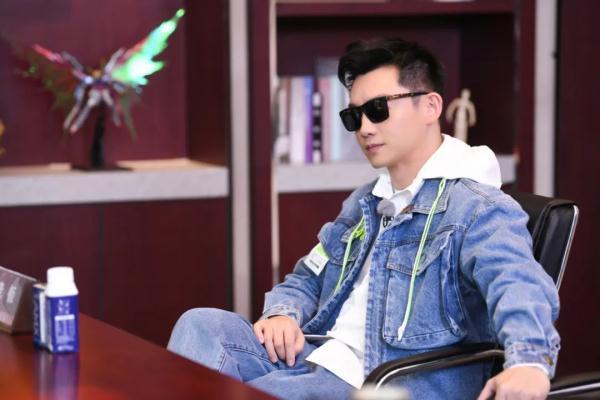 《奔跑吧9》今晚欢乐开播!跑男团开启职场历险,全员上演“花式摸鱼”