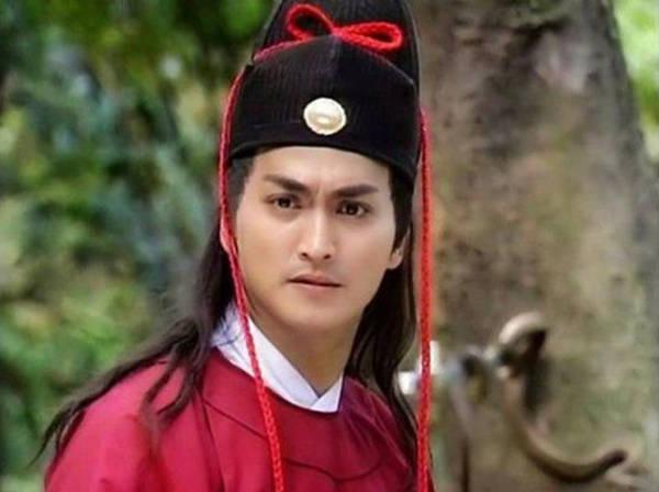 “展昭”怒骂周柏豪:两面人真可怜