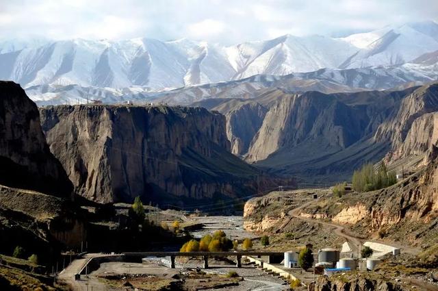 探访中国第一座“弃城”:房价看心情,最低每平100块