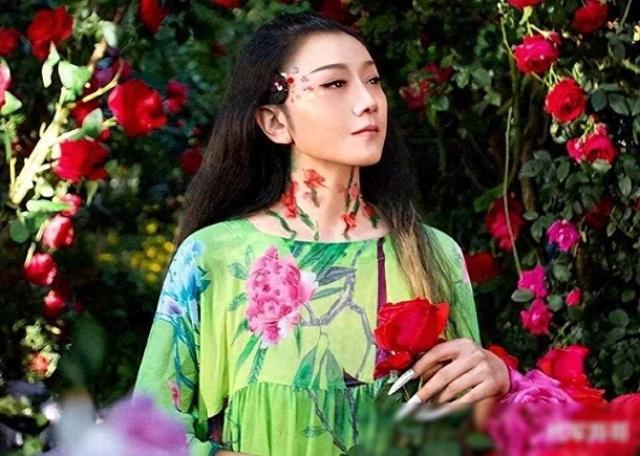 云南盛产美女!来自云南的20位女星,个个如花似玉,婀娜多姿