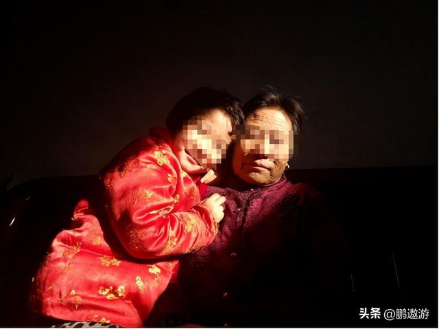 三级片女星跳楼身亡！被富豪玩至精神失常，她到底有多惨？