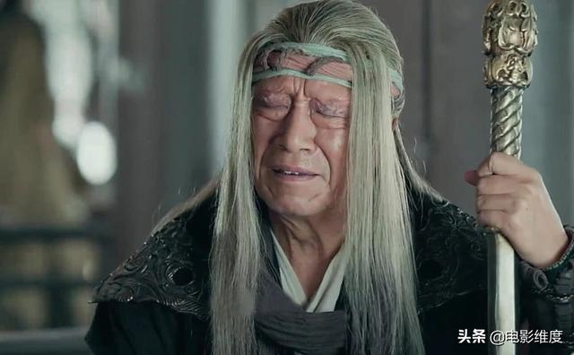 风流的王奎荣：与原配离婚，二婚娶小37岁娇妻，如今家庭很幸福